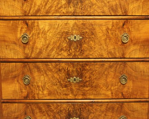 A LATE 19THCENTURY SWEDISH BURR WALNUT CHEST OF DRAWERS - ADDITIONAL PHOTO 8