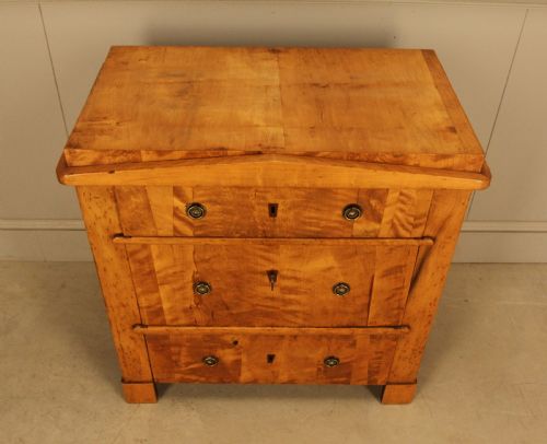 19THCENTURY SWEDISH BIRCH CHEST OF DRAWERS - ADDITIONAL PHOTO 2