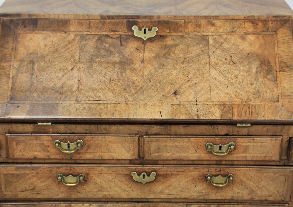 An Mid 18th Century Georgian burr walnut bureau. View IV