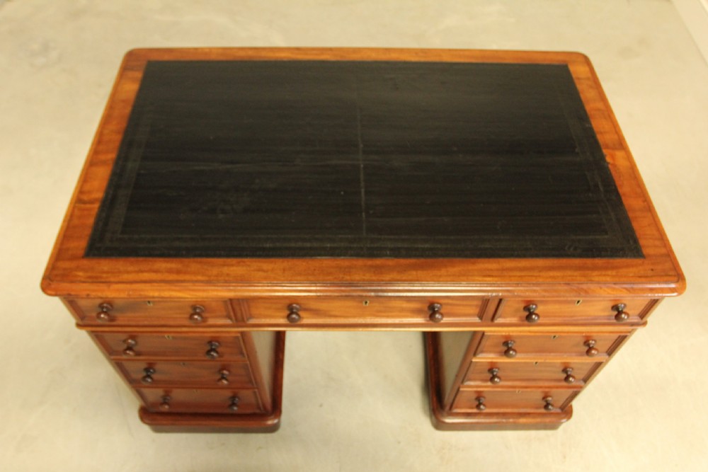 A VICTORIAN MAHOGANY WRITING DESK View IX