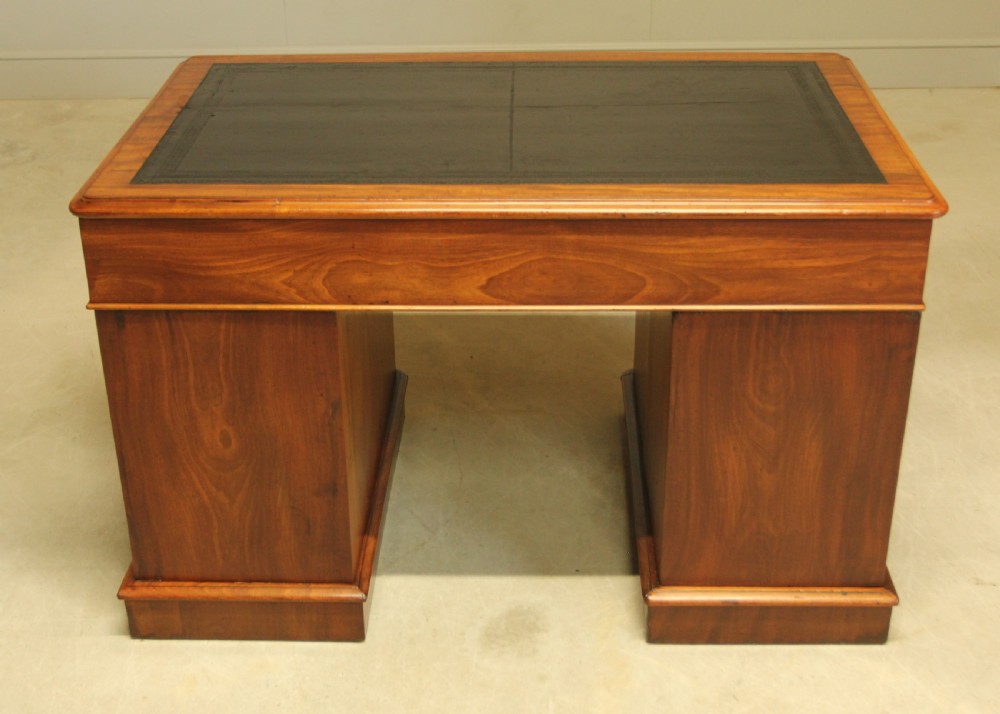 A VICTORIAN MAHOGANY WRITING DESK View X