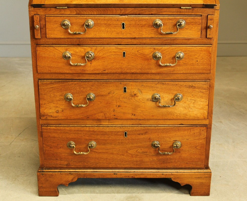 A SMALL 18TH CENTURY CHESTNUT BUREAU.  View IX