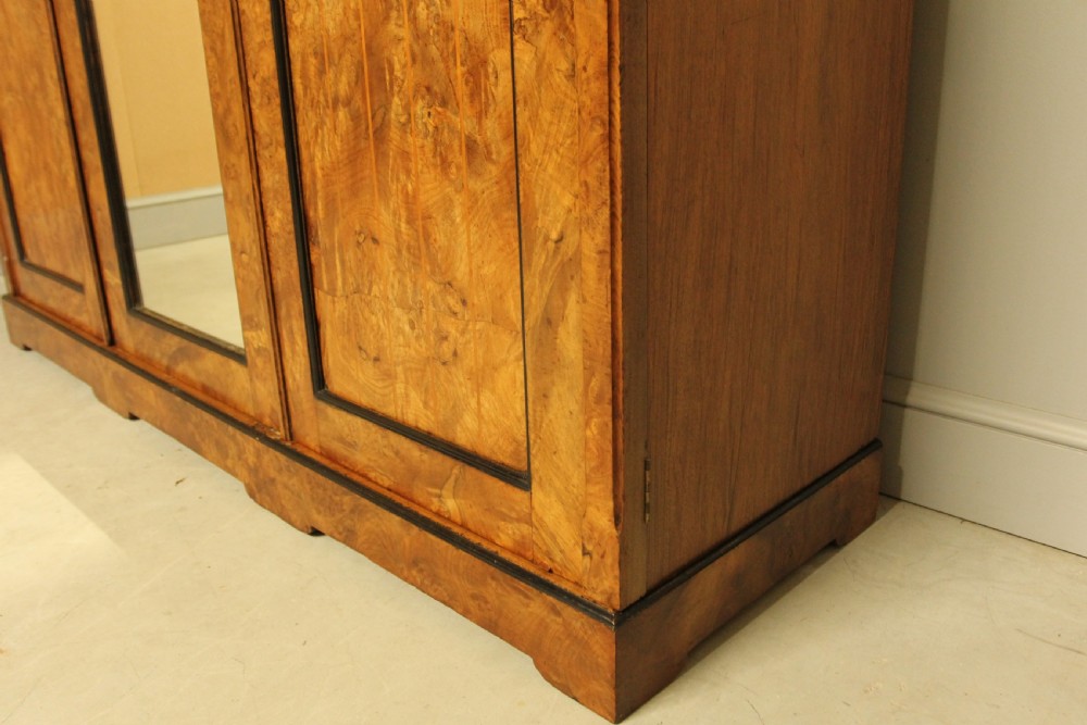 A VICTORIAN BURR WALNUT WARDROBE TRIPLE MIRRORED COMPACTUM. View VIII