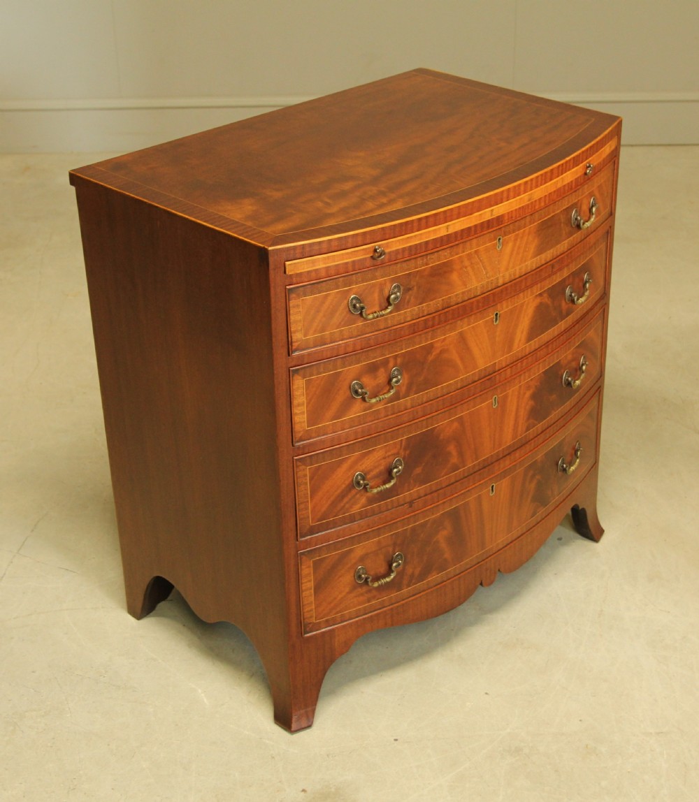 AN EARLY 20TH CENTURY MAHOGANY CHEST OF DRAWERS. View VI