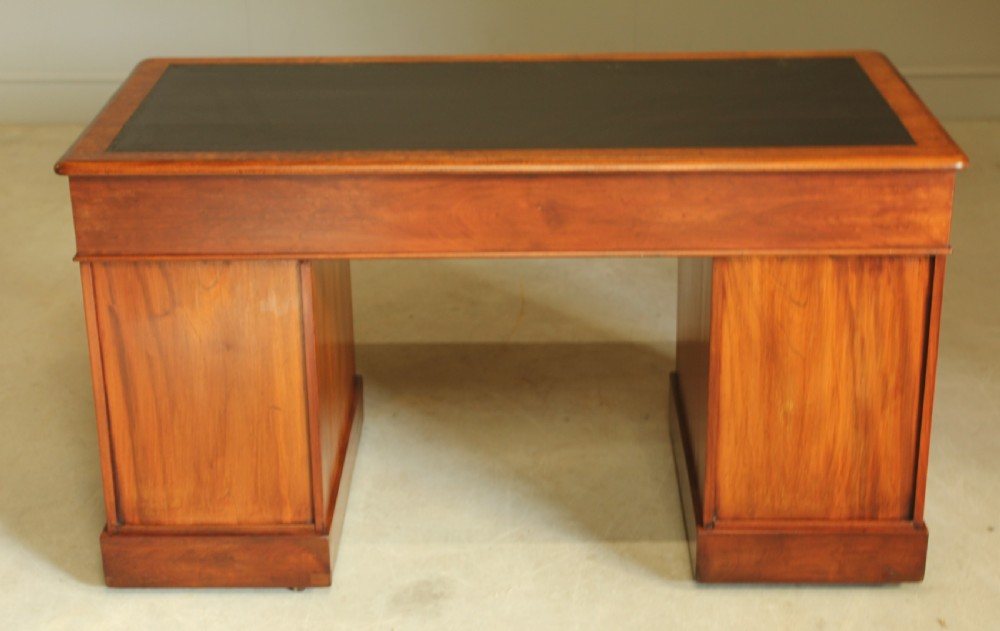 A VICTORIAN MAHOGANY TWIN PEDESTAL DESK  View X