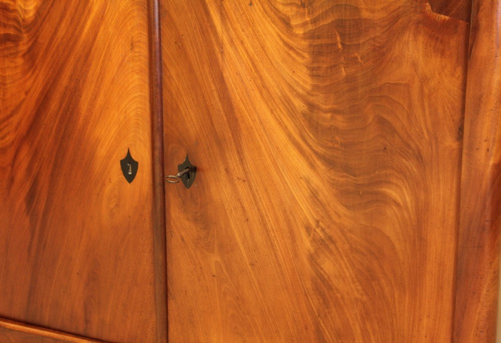 A VICTORIAN MAHOGANY SIDEBOARD. View IX