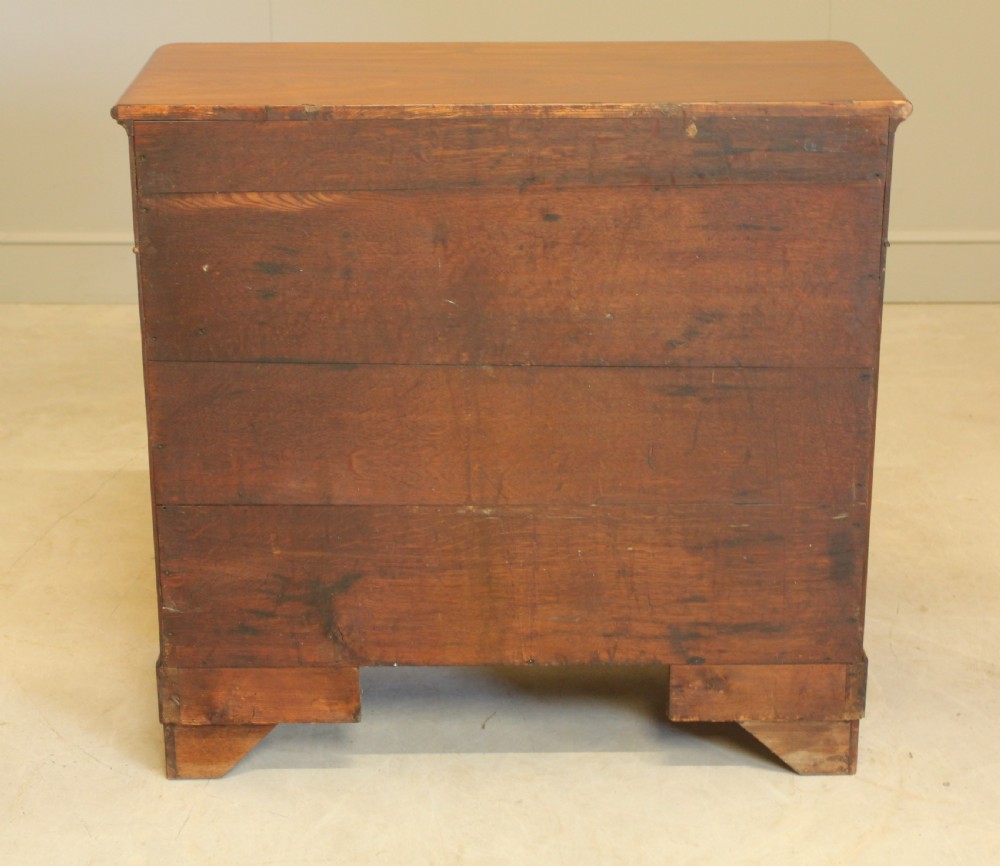 A VICTORIAN MAHOGANY SIDEBOARD. View X