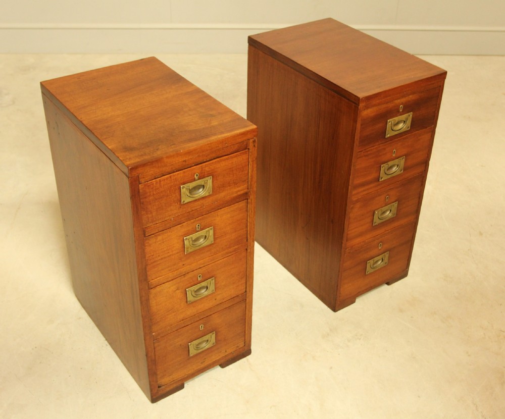 A PAIR OF MAHOGANY BEDSIDE CABINETS. View V