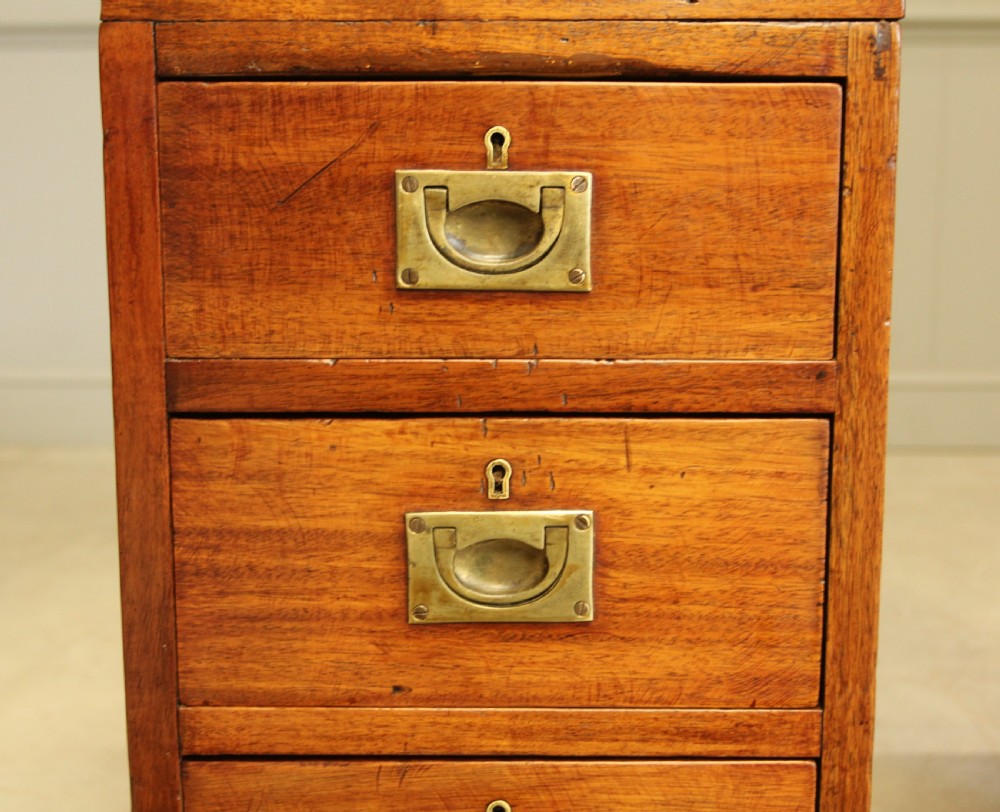 A PAIR OF MAHOGANY BEDSIDE CABINETS. View VIII