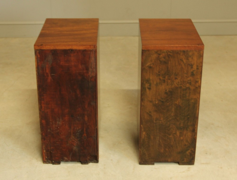 A PAIR OF MAHOGANY BEDSIDE CABINETS. View X