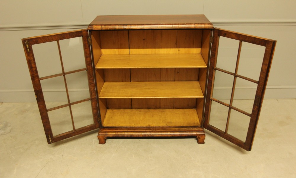 AN EARLY 20TH WALNUT DISPLAY BOOKCASE. View IV