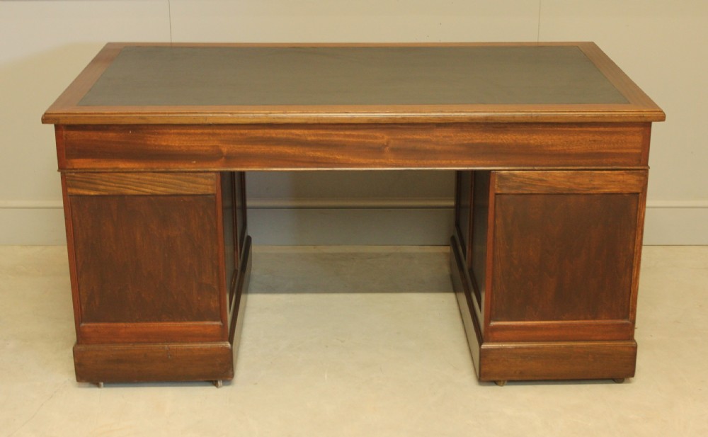  Elegant 20th Century Mahogany Twin Pedestal Desk View X