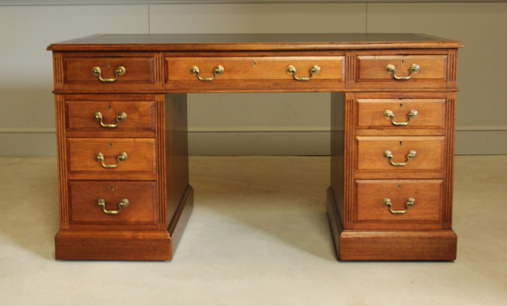 Early 20th Century Mahogany Twin Pedestal Writing Desk View II