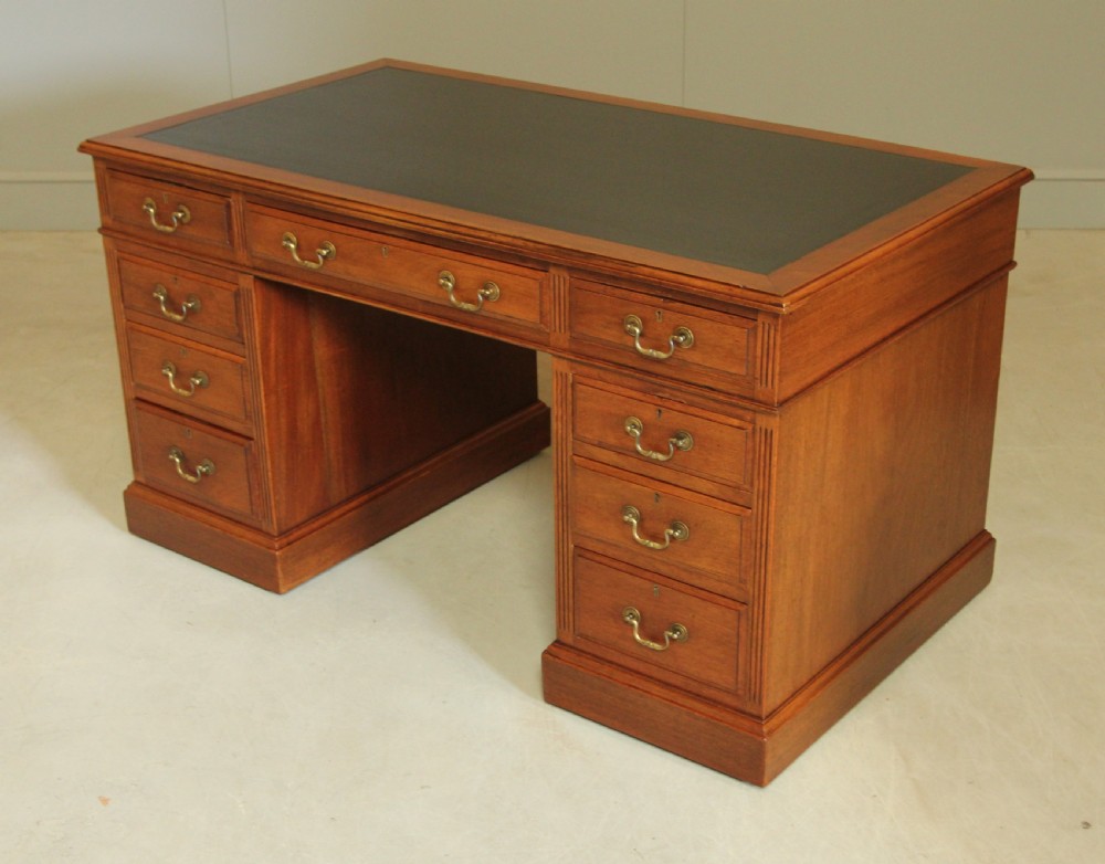 Early 20th Century Mahogany Twin Pedestal Writing Desk View VIII