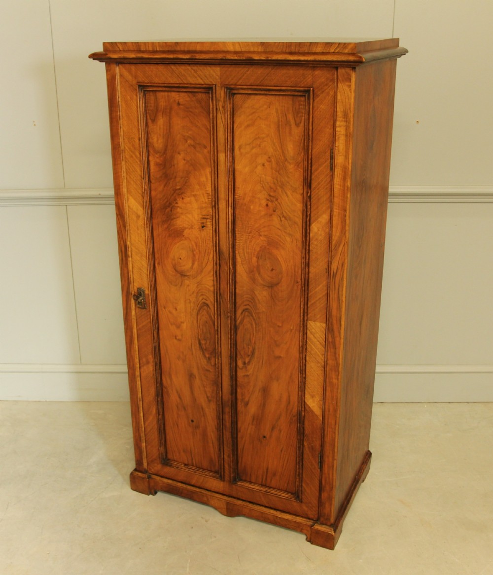 An Exquisite Swedish Neo-Renaissance Burr Walnut Wardrobe. View VI