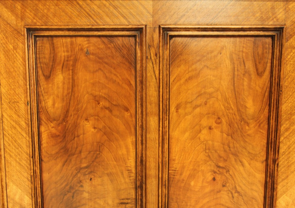 An Exquisite Swedish Neo-Renaissance Burr Walnut Wardrobe. View IX