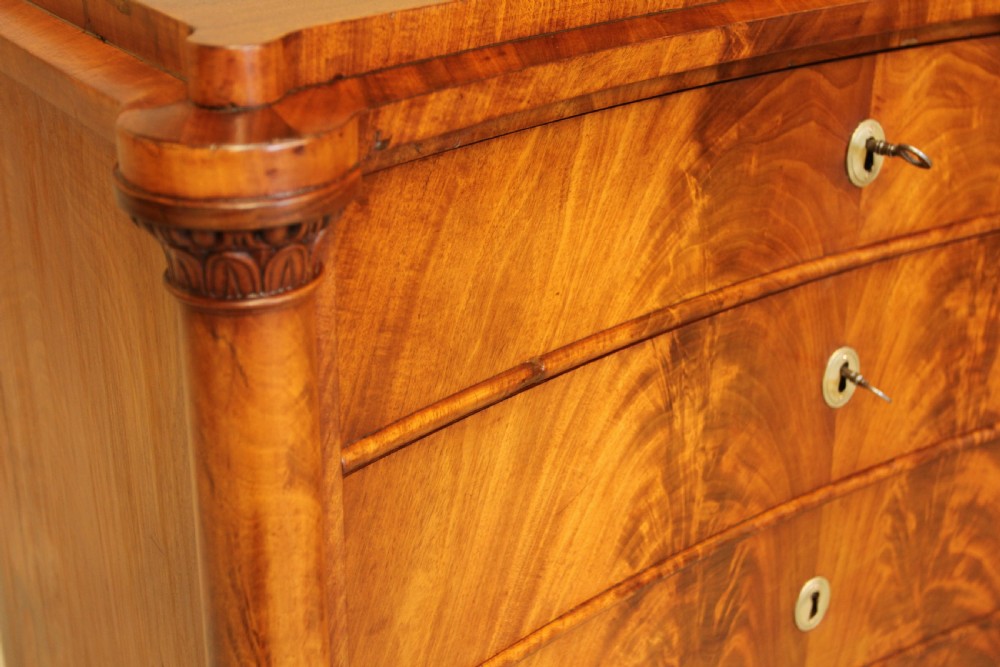 Elegant 19th-Century Swedish concave Mahogany Chest of Drawers View XI