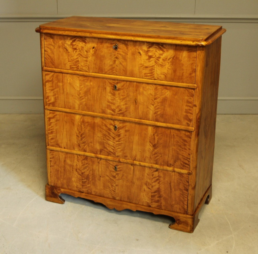 A 19TH CENTURY SWEDISH BIRCH CHEST OF DRAWERS View VIII