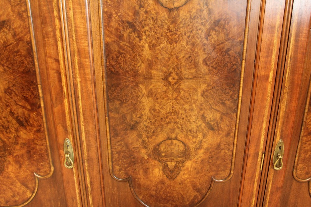 AN EARLY 20TH CENTURY BURR WALNUT TRIPLE WARDROBE View V