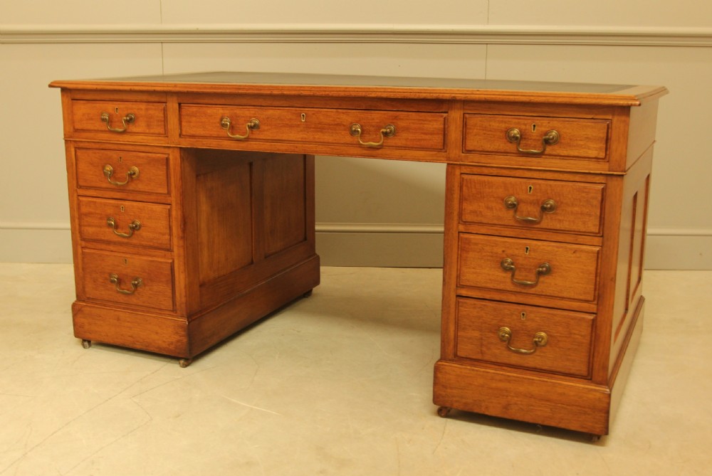 Early 20th Century Mahogany Banker's Desk View IV