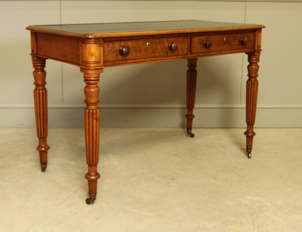 Elegant Victorian Mahogany Writing Table