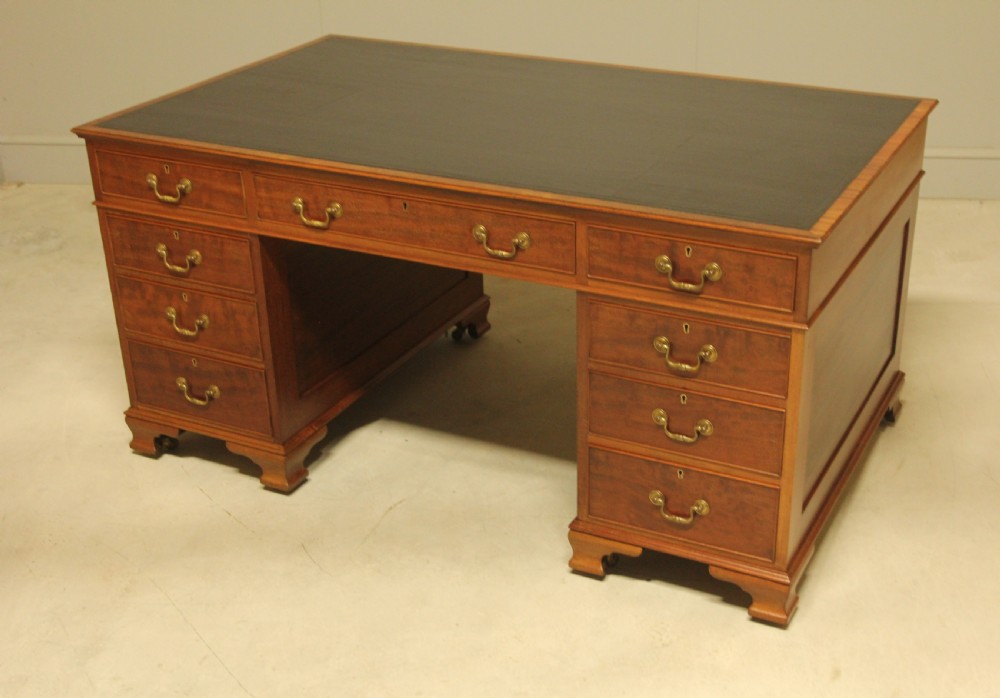 Early 20th Century Mahogany Banker’s Partners Desk View VIII