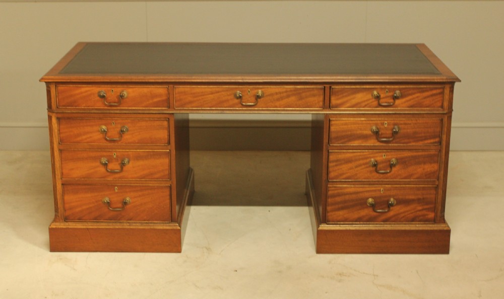Early 20th Century Curl Mahogany Twin Pedestal Desk