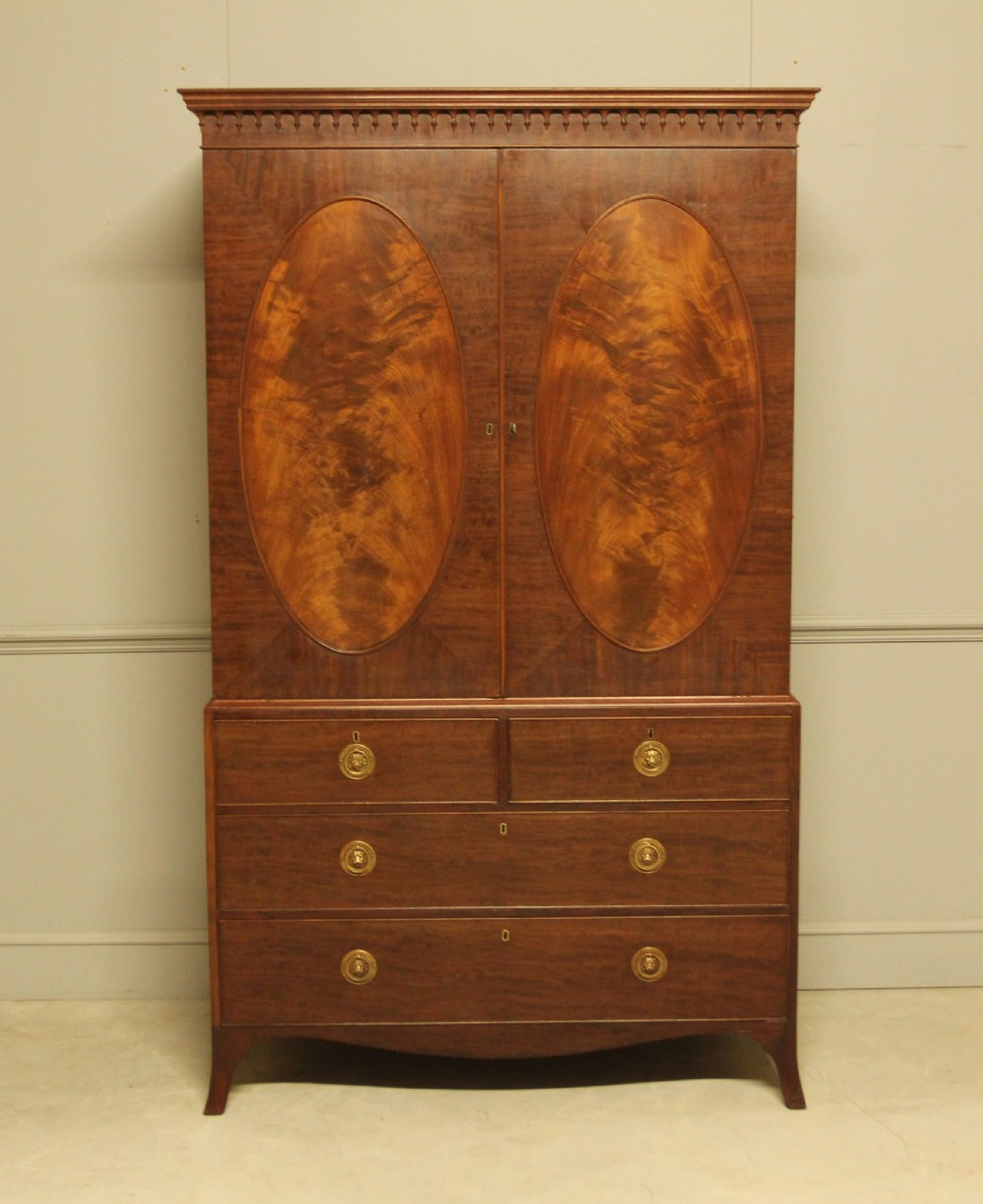 Regency Mahogany Linen Press
