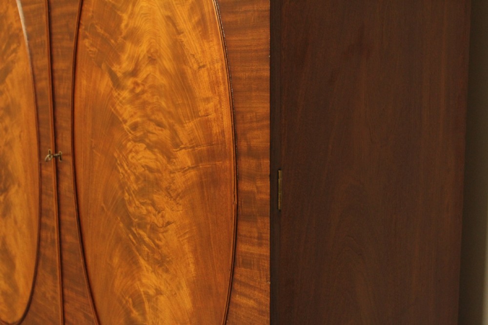 Regency Mahogany Linen Press View X