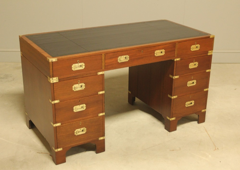 mahogany military desk from the early 20th century View IV