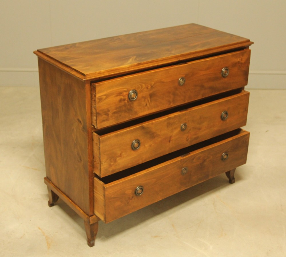 A fine early 19th-century Swedish Gustavian chest View VI