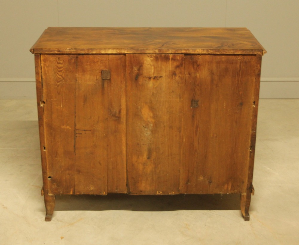 A fine early 19th-century Swedish Gustavian chest View X