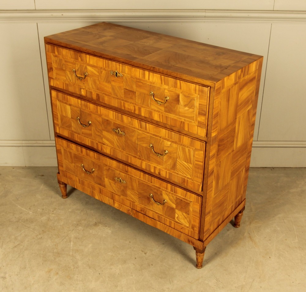 Early 19th‑Century walnut Danish Chest of Drawers View VI