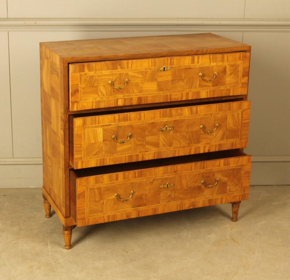 Early 19th‑Century walnut Danish Chest of Drawers View VIII