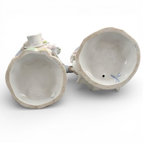 LATE 19TH CENTURY VOLKSTEDT PORCELAIN FIGURES GERMAN PAIR - ADDITIONAL PHOTO 5
