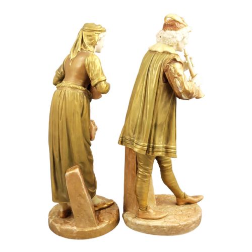 fig 3. Royal Worcester Exhibition Shot-Enamel Musicians by James Hadley, 1912–1914