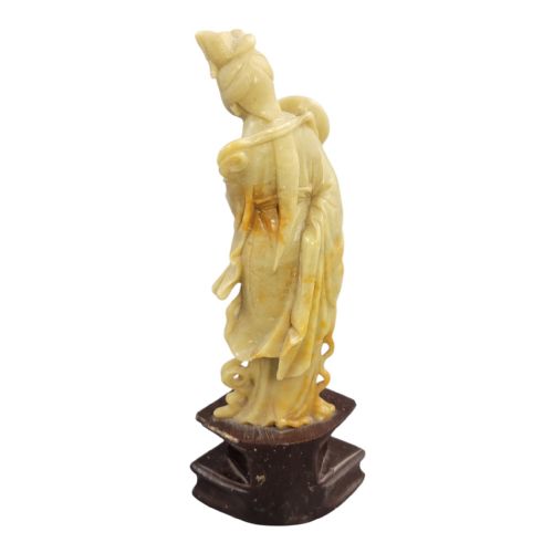 CHINESE SOAPSTONE FIGURE OF GUANYIN HOLDING A ROUND FAN C 1910 - ADDITIONAL PHOTO 2