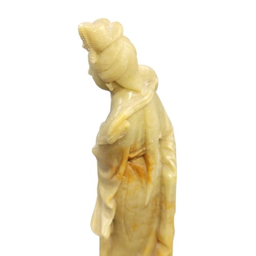 CHINESE SOAPSTONE FIGURE OF GUANYIN HOLDING A ROUND FAN C 1910 - ADDITIONAL PHOTO 9