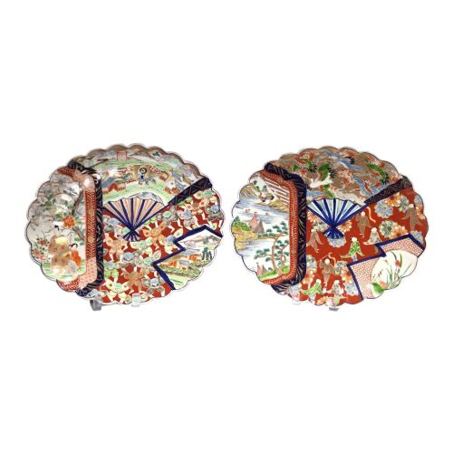 Pair of Japanese Arita Imari Scalloped Charger Plates, c.1880-1900