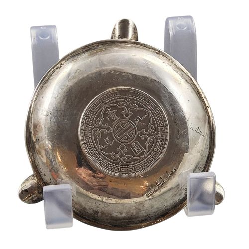LEE YEE HING STERLING SILVER ASHTRAY WITH 1899 BRITISH TRADE DOLLAR HONG KONG C1920 - ADDITIONAL PHOTO 2