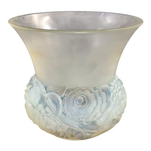 FRENCH LALIQUE OPALESCENT RENONCULES VASE MID20TH CENTURY - ADDITIONAL PHOTO 4