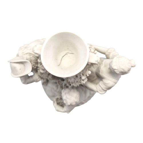 VIEUX PARIS BISCUIT PORCELAIN SCULPTURAL GROUP WITH FLORAL GARLANDS C18501870 - ADDITIONAL PHOTO 2