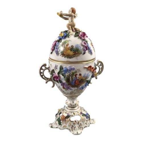 fig 4. Carl Thieme Potschappel Dresden Covered Potpourri Urn with Blütenbelag, c.1901