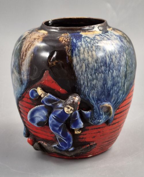 JAPANESE SUMIDA GAWA JAR VASE CLIMBING FIGURE BLUE FLAMB GLAZE TAISHSHWA C192030S