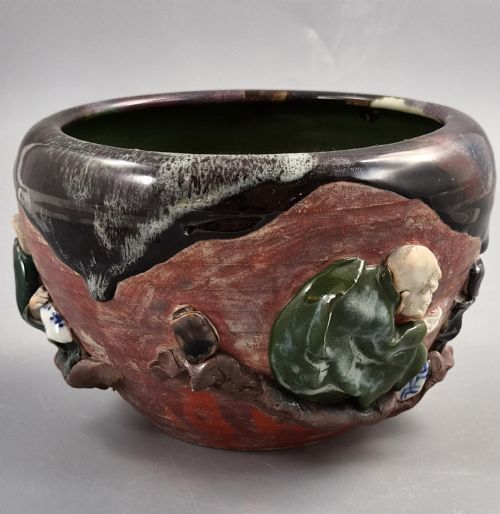 JAPANESE SUMIDA GAWA BOWL SIGNED INOUE RYSAI FIGURES IN RELIEF MEIJITAISH C1900 - ADDITIONAL PHOTO 5