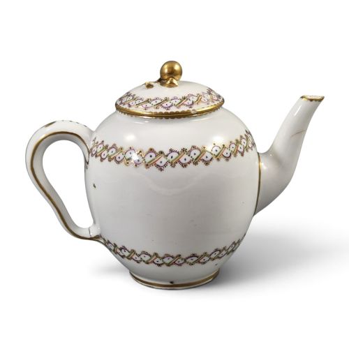 Royal Sèvres Porcelain Teapot, Louis Xvi Period, Théière Calabre, Circa 1788