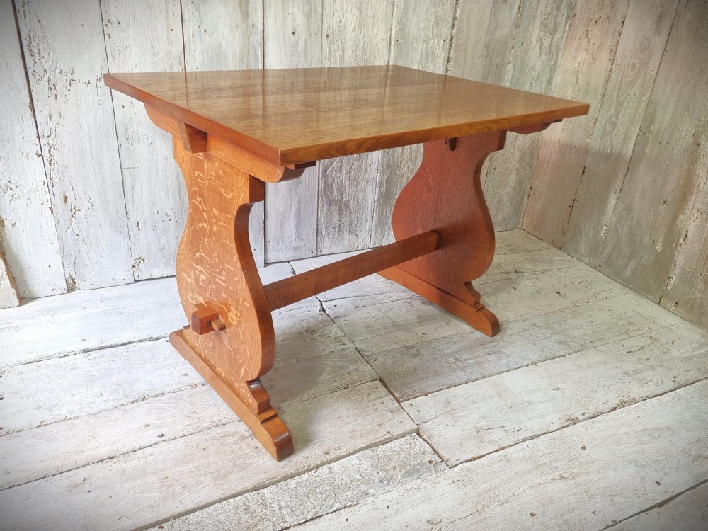 Heals Trestle Table in Golden Quartered Oak Circa 1920