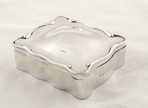 fig 1. Antique Edwardian Sterling Silver Ring Box 1908