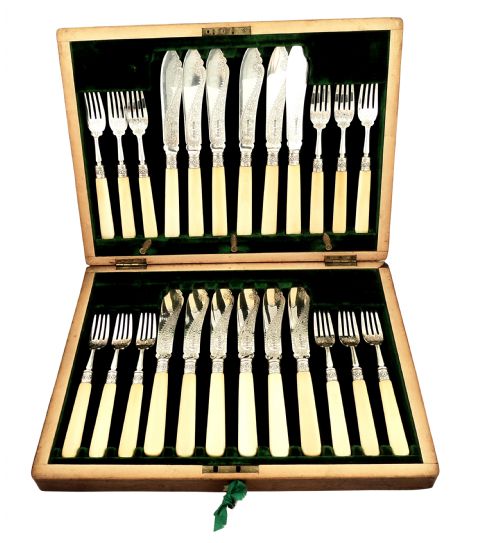 Antique Edwardian Sterling Silver & Bone Canteen Fish Cutlery 1901