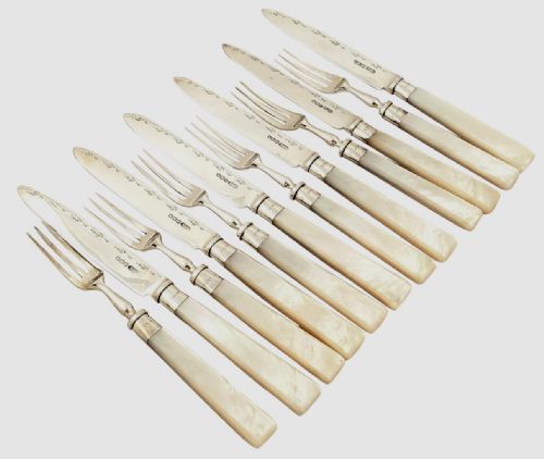 fig 2. Antique Solid Silver & Mother of Pearl 24 Piece Canteen Cutlery 1920